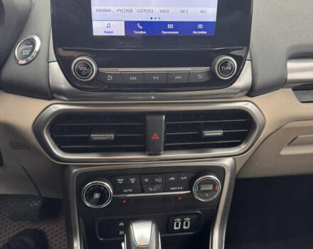 Серый Форд Экоспорт, объемом двигателя 1 л и пробегом 89 тыс. км за 10900 $, фото 12 на Automoto.ua