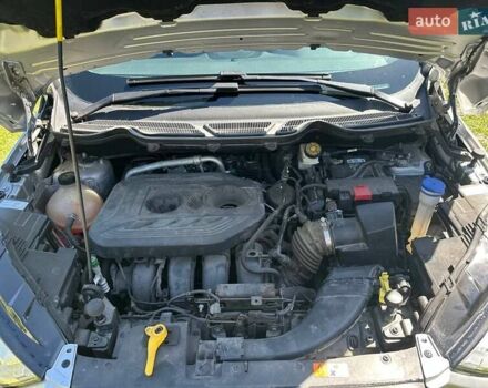 Серый Форд Экоспорт, объемом двигателя 2 л и пробегом 75 тыс. км за 12400 $, фото 9 на Automoto.ua