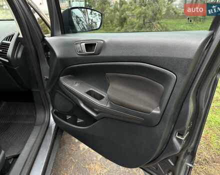 Серый Форд Экоспорт, объемом двигателя 1 л и пробегом 34 тыс. км за 12500 $, фото 21 на Automoto.ua