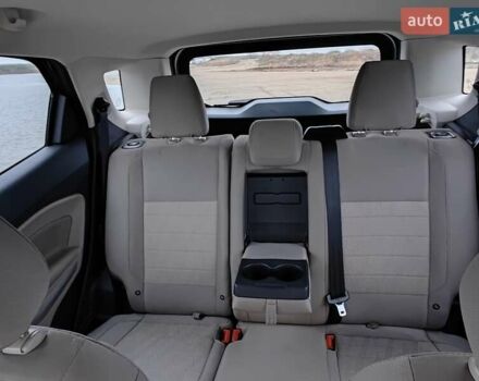 Сірий Форд Екоспорт, об'ємом двигуна 2 л та пробігом 25 тис. км за 12800 $, фото 61 на Automoto.ua