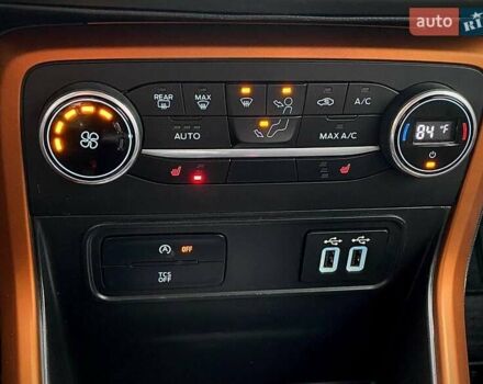 Синий Форд Экоспорт, объемом двигателя 2 л и пробегом 90 тыс. км за 13600 $, фото 9 на Automoto.ua