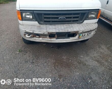 Белый Форд Эколайн, объемом двигателя 5.4 л и пробегом 130 тыс. км за 9000 $, фото 3 на Automoto.ua