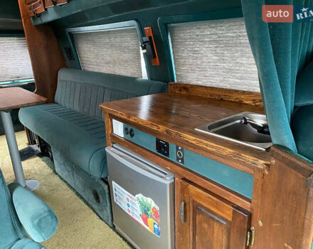 Белый Форд Эколайн, объемом двигателя 5.8 л и пробегом 280 тыс. км за 14400 $, фото 17 на Automoto.ua