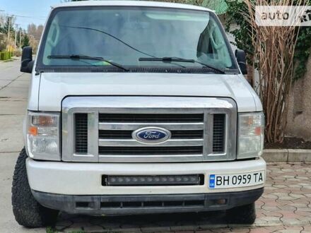 Белый Форд Эколайн, объемом двигателя 5.4 л и пробегом 200 тыс. км за 18800 $, фото 1 на Automoto.ua