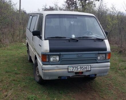 Белый Форд Эконован, объемом двигателя 2 л и пробегом 200 тыс. км за 1000 $, фото 2 на Automoto.ua