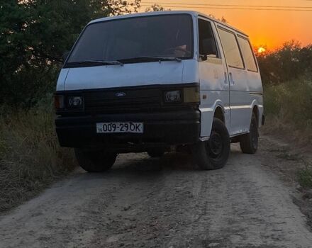 Білий Форд Еконован, об'ємом двигуна 2 л та пробігом 530 тис. км за 1300 $, фото 1 на Automoto.ua