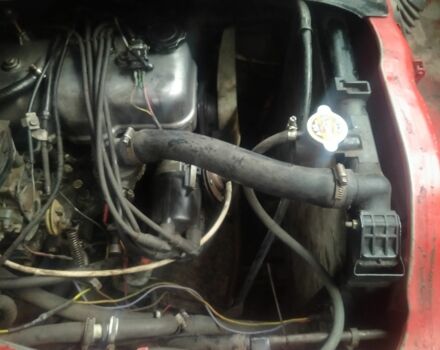 Красный Форд Эконован, объемом двигателя 0 л и пробегом 456 тыс. км за 828 $, фото 2 на Automoto.ua