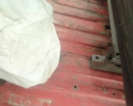 Красный Форд Эконован, объемом двигателя 0 л и пробегом 456 тыс. км за 828 $, фото 3 на Automoto.ua