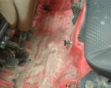 Красный Форд Эконован, объемом двигателя 0 л и пробегом 456 тыс. км за 828 $, фото 5 на Automoto.ua