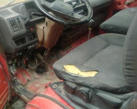 Красный Форд Эконован, объемом двигателя 0 л и пробегом 456 тыс. км за 828 $, фото 8 на Automoto.ua