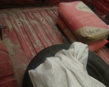 Красный Форд Эконован, объемом двигателя 0 л и пробегом 456 тыс. км за 828 $, фото 5 на Automoto.ua