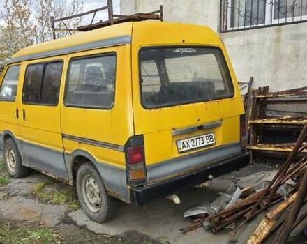 Желтый Форд Эконован, объемом двигателя 1.45 л и пробегом 270 тыс. км за 1400 $, фото 2 на Automoto.ua