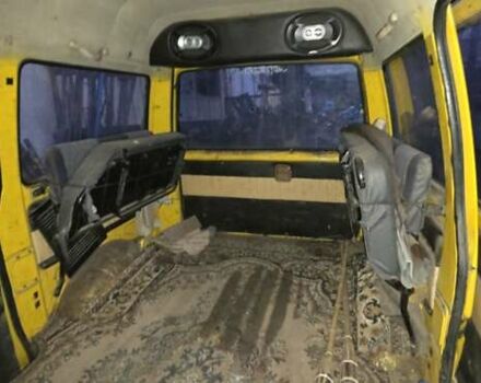 Желтый Форд Эконован, объемом двигателя 1.45 л и пробегом 270 тыс. км за 1400 $, фото 5 на Automoto.ua