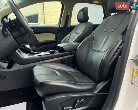 Белый Форд Эдж, объемом двигателя 3.5 л и пробегом 61 тыс. км за 15800 $, фото 8 на Automoto.ua