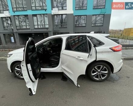 Білий Форд Едж, об'ємом двигуна 2.69 л та пробігом 104 тис. км за 19999 $, фото 5 на Automoto.ua