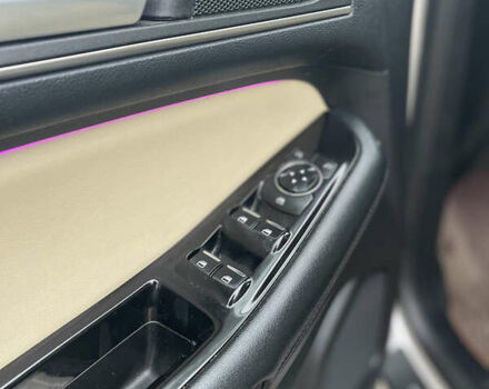 Білий Форд Едж, об'ємом двигуна 3.5 л та пробігом 153 тис. км за 16999 $, фото 11 на Automoto.ua