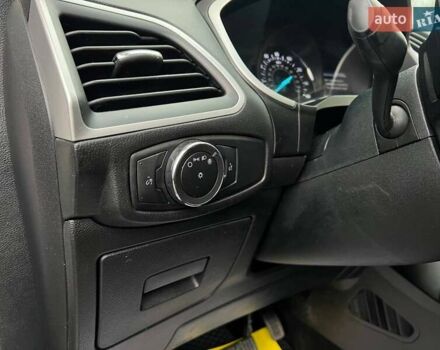 Белый Форд Эдж, объемом двигателя 3.5 л и пробегом 61 тыс. км за 15800 $, фото 18 на Automoto.ua