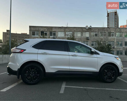 Белый Форд Эдж, объемом двигателя 3.5 л и пробегом 190 тыс. км за 19000 $, фото 2 на Automoto.ua