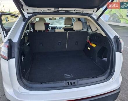 Белый Форд Эдж, объемом двигателя 2 л и пробегом 187 тыс. км за 16000 $, фото 12 на Automoto.ua