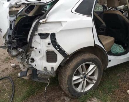 Белый Форд Эдж, объемом двигателя 2 л и пробегом 190 тыс. км за 4000 $, фото 3 на Automoto.ua