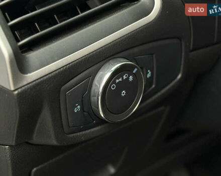 Белый Форд Эдж, объемом двигателя 3.5 л и пробегом 141 тыс. км за 15800 $, фото 16 на Automoto.ua