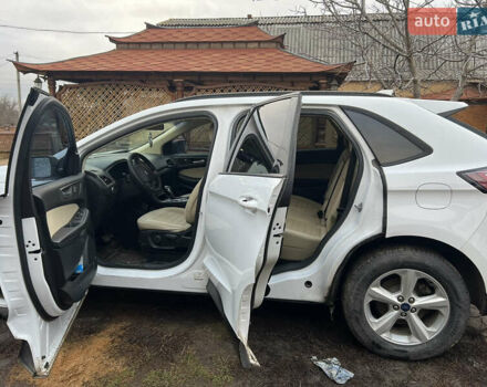 Белый Форд Эдж, объемом двигателя 2 л и пробегом 185 тыс. км за 12000 $, фото 1 на Automoto.ua