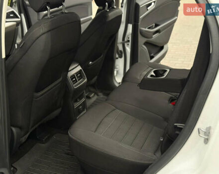 Белый Форд Эдж, объемом двигателя 3.5 л и пробегом 141 тыс. км за 15800 $, фото 10 на Automoto.ua