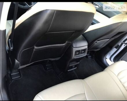 Білий Форд Едж, об'ємом двигуна 2 л та пробігом 50 тис. км за 13500 $, фото 1 на Automoto.ua