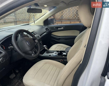 Белый Форд Эдж, объемом двигателя 2 л и пробегом 185 тыс. км за 12000 $, фото 2 на Automoto.ua