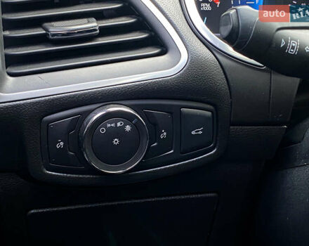 Білий Форд Едж, об'ємом двигуна 2.69 л та пробігом 96 тис. км за 15999 $, фото 32 на Automoto.ua