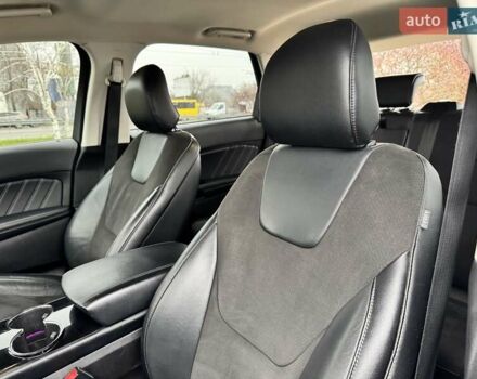 Белый Форд Эдж, объемом двигателя 2.72 л и пробегом 103 тыс. км за 17400 $, фото 28 на Automoto.ua