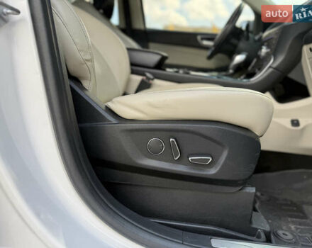 Білий Форд Едж, об'ємом двигуна 2 л та пробігом 163 тис. км за 20300 $, фото 33 на Automoto.ua