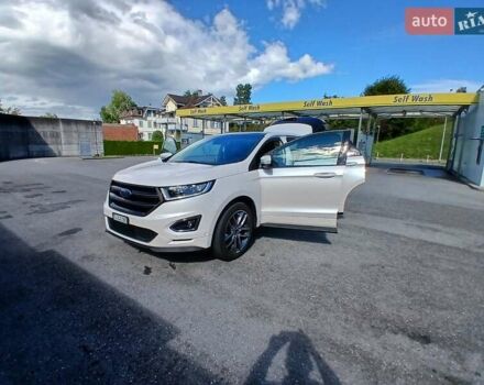 Білий Форд Едж, об'ємом двигуна 2 л та пробігом 165 тис. км за 16000 $, фото 1 на Automoto.ua