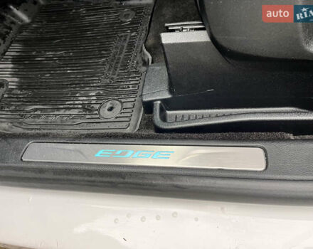 Білий Форд Едж, об'ємом двигуна 2.7 л та пробігом 207 тис. км за 16800 $, фото 15 на Automoto.ua