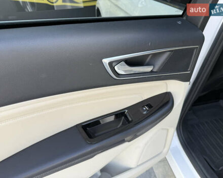 Білий Форд Едж, об'ємом двигуна 2 л та пробігом 163 тис. км за 20300 $, фото 15 на Automoto.ua