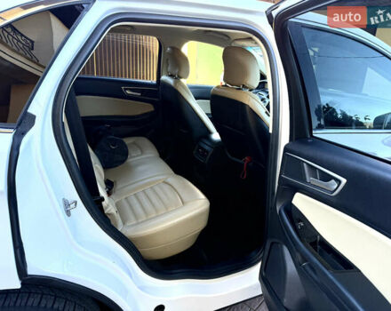 Белый Форд Эдж, объемом двигателя 2 л и пробегом 118 тыс. км за 17900 $, фото 10 на Automoto.ua