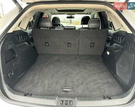 Белый Форд Эдж, объемом двигателя 3.5 л и пробегом 165 тыс. км за 19800 $, фото 4 на Automoto.ua