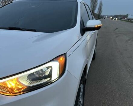 Белый Форд Эдж, объемом двигателя 2 л и пробегом 152 тыс. км за 20500 $, фото 2 на Automoto.ua