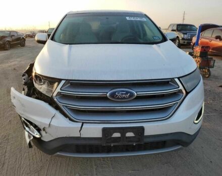 Білий Форд Едж, об'ємом двигуна 2 л та пробігом 70 тис. км за 2000 $, фото 4 на Automoto.ua