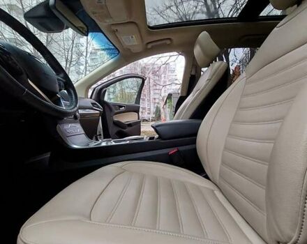 Белый Форд Эдж, объемом двигателя 2 л и пробегом 106 тыс. км за 19200 $, фото 3 на Automoto.ua