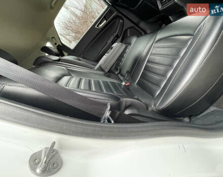 Белый Форд Эдж, объемом двигателя 2 л и пробегом 151 тыс. км за 17500 $, фото 21 на Automoto.ua