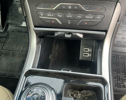 Білий Форд Едж, об'ємом двигуна 2 л та пробігом 184 тис. км за 16500 $, фото 33 на Automoto.ua