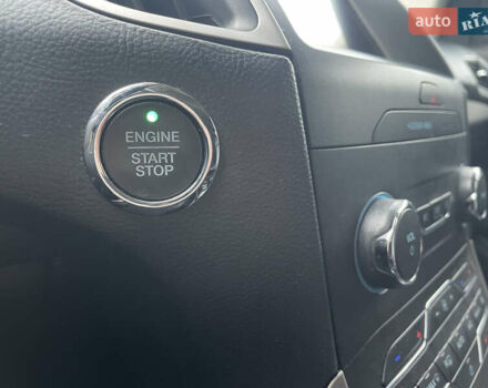 Белый Форд Эдж, объемом двигателя 2 л и пробегом 151 тыс. км за 17500 $, фото 30 на Automoto.ua