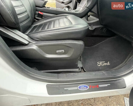 Белый Форд Эдж, объемом двигателя 2 л и пробегом 151 тыс. км за 17500 $, фото 25 на Automoto.ua