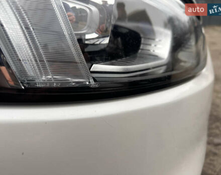 Білий Форд Едж, об'ємом двигуна 2 л та пробігом 80 тис. км за 17700 $, фото 34 на Automoto.ua