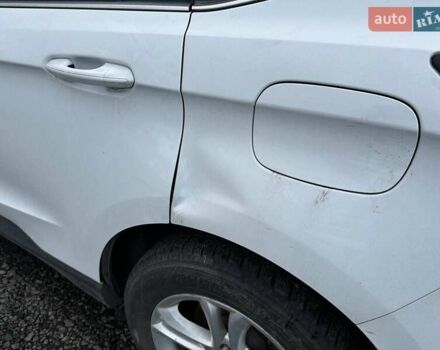 Білий Форд Едж, об'ємом двигуна 2 л та пробігом 173 тис. км за 12800 $, фото 8 на Automoto.ua