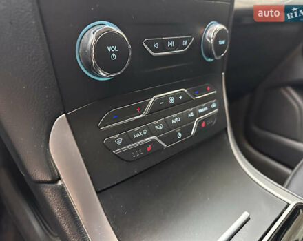 Білий Форд Едж, об'ємом двигуна 2 л та пробігом 80 тис. км за 17700 $, фото 33 на Automoto.ua