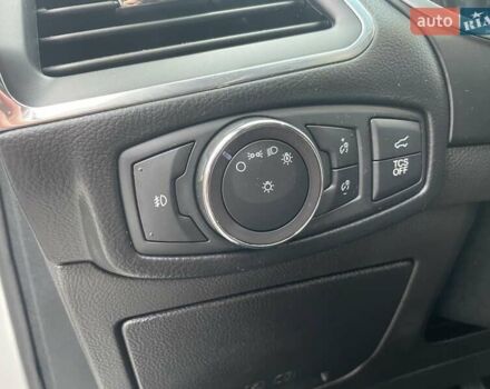 Белый Форд Эдж, объемом двигателя 2 л и пробегом 104 тыс. км за 20300 $, фото 17 на Automoto.ua