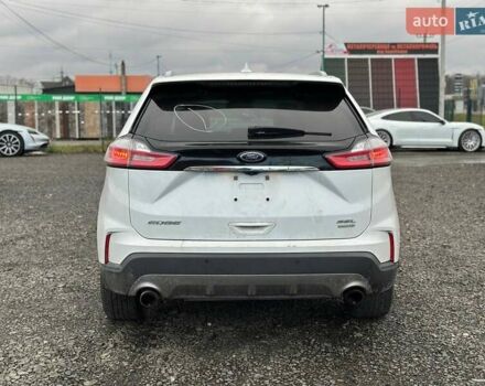 Білий Форд Едж, об'ємом двигуна 2 л та пробігом 173 тис. км за 12800 $, фото 4 на Automoto.ua