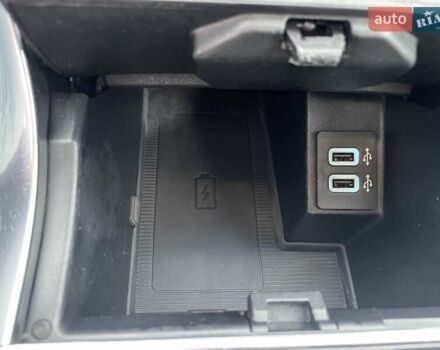 Белый Форд Эдж, объемом двигателя 2 л и пробегом 104 тыс. км за 20300 $, фото 31 на Automoto.ua